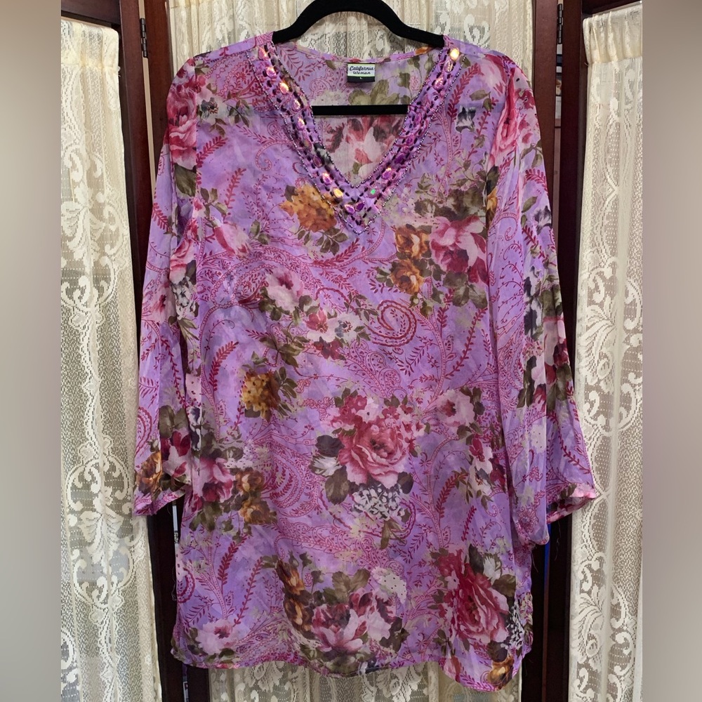 CALIFORNIA WOMAN SHEER PURPLE FLORAL TUNIC - SZ LARGE